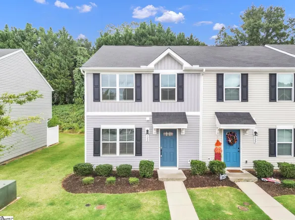 122 Fernside Ct, Greenville, SC 29617