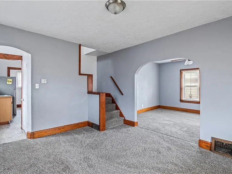 1339 Vane Ave — Photo 7
