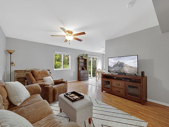 4th image of 16550 Willow Walk Dr