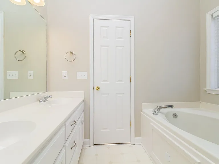 2832 Rippavilla Way — Photo 10