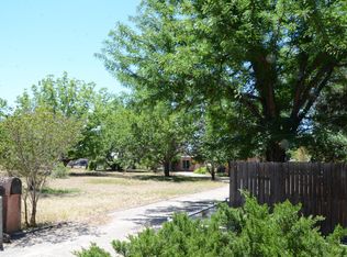 1202 Los Arboles Ave NW, Albuquerque, NM 87107