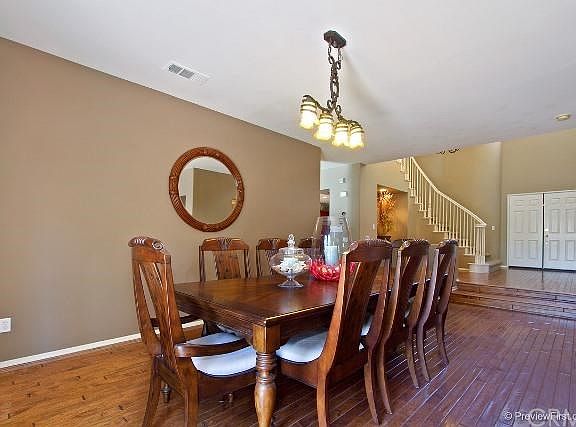 3rd image of 29843 Old Sycamore Ln
