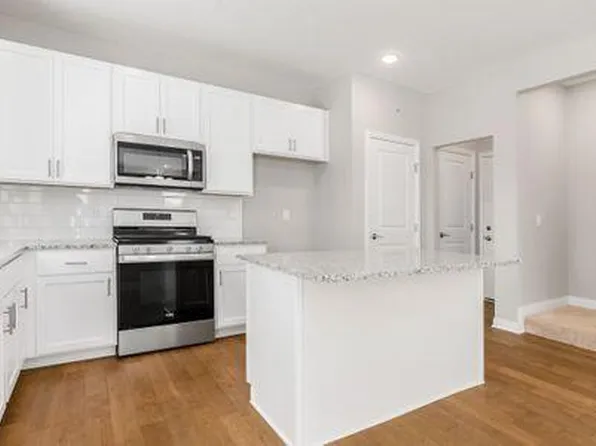 1612 Whispering Pines Ln, Bellefontaine, OH 43311