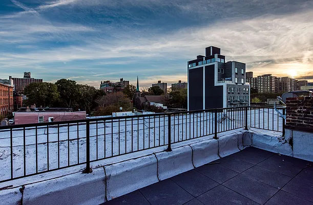 Rented by Nooklyn NYC LLC | media 73