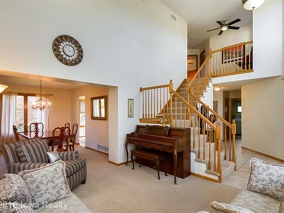 5th image of 8928 Highland Oaks Dr