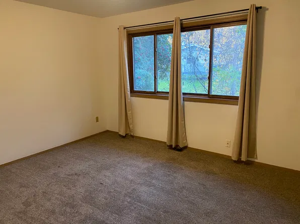 3917 Lunar Dr #1, Anchorage, AK 99504
