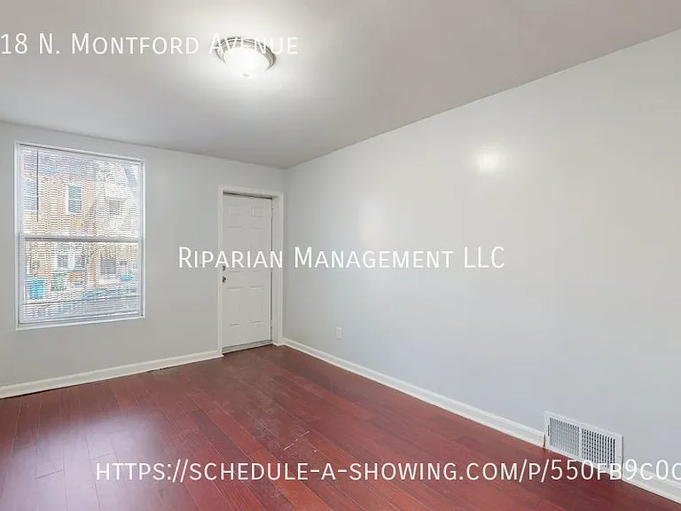 618 N Montford Ave — Photo 3