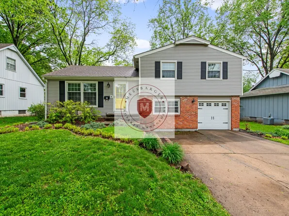 7809 W 97th St, Overland Park, KS 66212