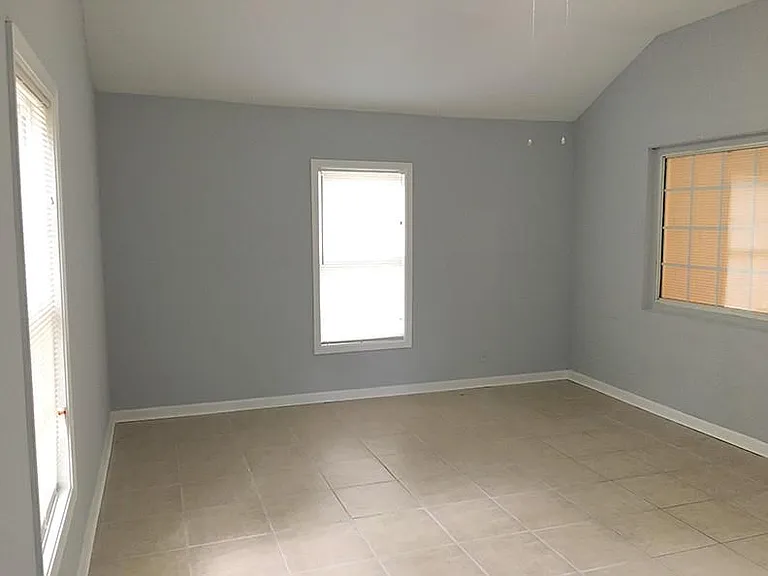 2515 Freemans Walk Dr — Photo 13