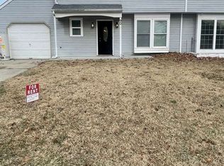 90 Cherry Cir, Blackwood, NJ 08012