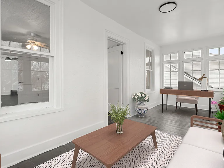 1013 W Shiawassee St #2 — Photo 13