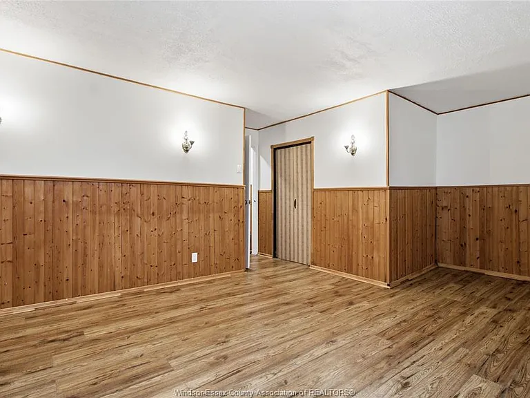 1229 Arncliffe Place — Photo 18