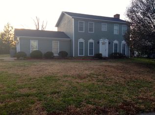 2801 Bustlehead Ct, Charlotte, NC 28262