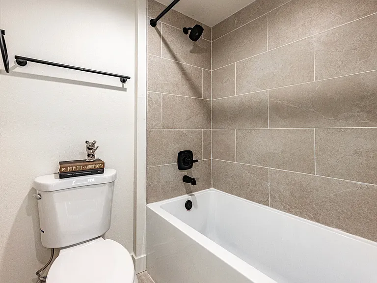 4517 Kingswell Ave — Photo 8
