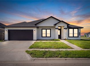 100 Speargrass Ln, Odem, TX 78370