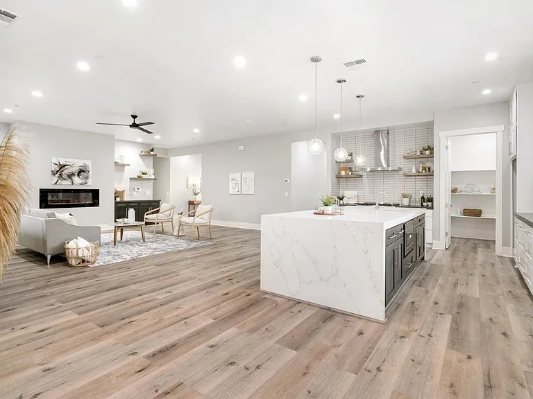 1130 Jonas Ave — Photo 10