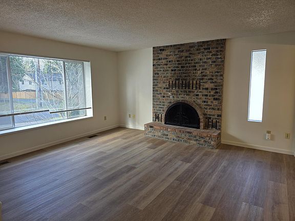 Living room with fireplace