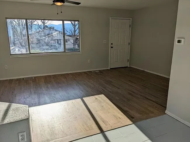 4 bed, 2168 sqft, $2,400 — Photo 4