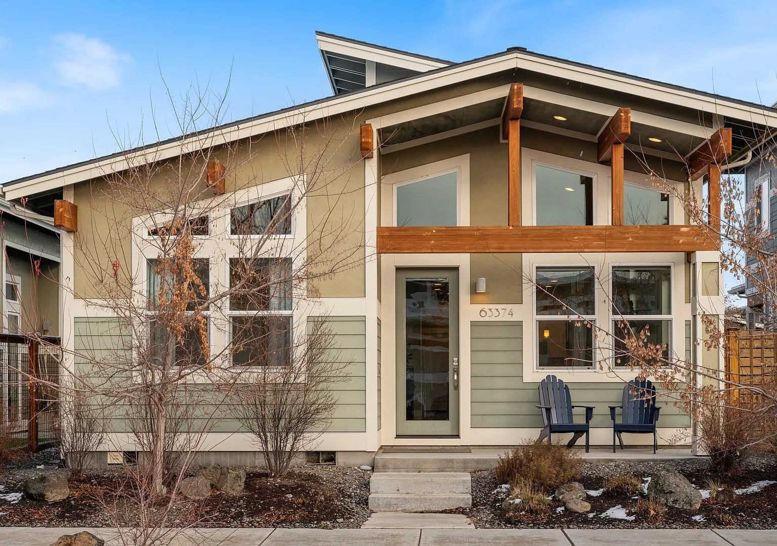 Fully Furnished Bend Home | 30+ day minimum stay available Oct 19 - April 1, 2027 — Photo 1