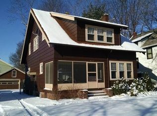 864 Roanoke Rd, Cleveland Heights, OH 44121