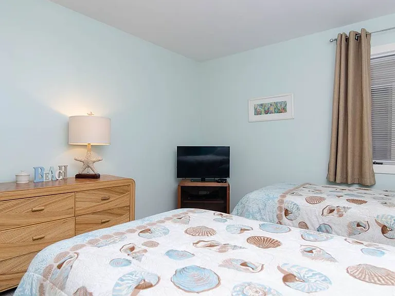 2514 N Lumina Ave #H — Photo 19