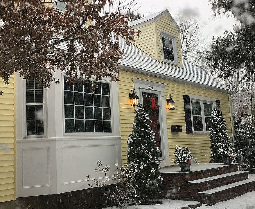 1st image of 260 Burgess Ave