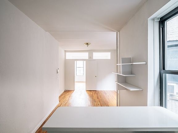 2nd image of 340 E 62nd St APT 18