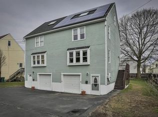 27 Manchester St, Lowell, MA 01852