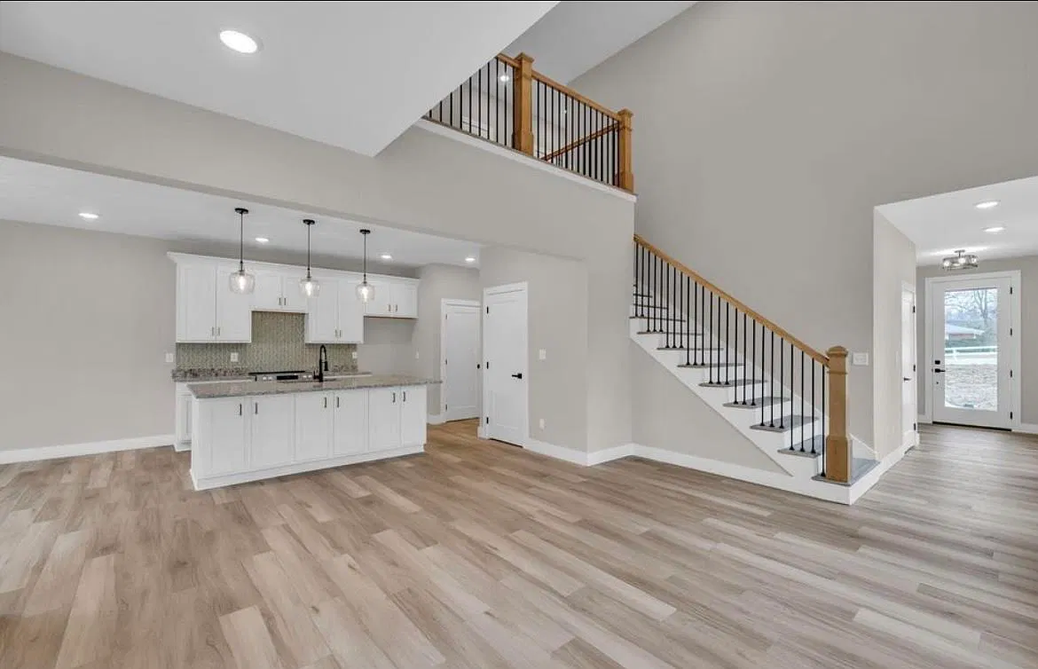 3 bed, 2000 sqft, $3,000 — Photo 4