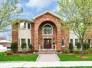 461 Brinkerhoff Ave, Fort Lee, NJ 07024