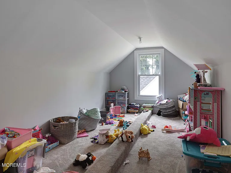 67 E Highland Ave — Photo 14