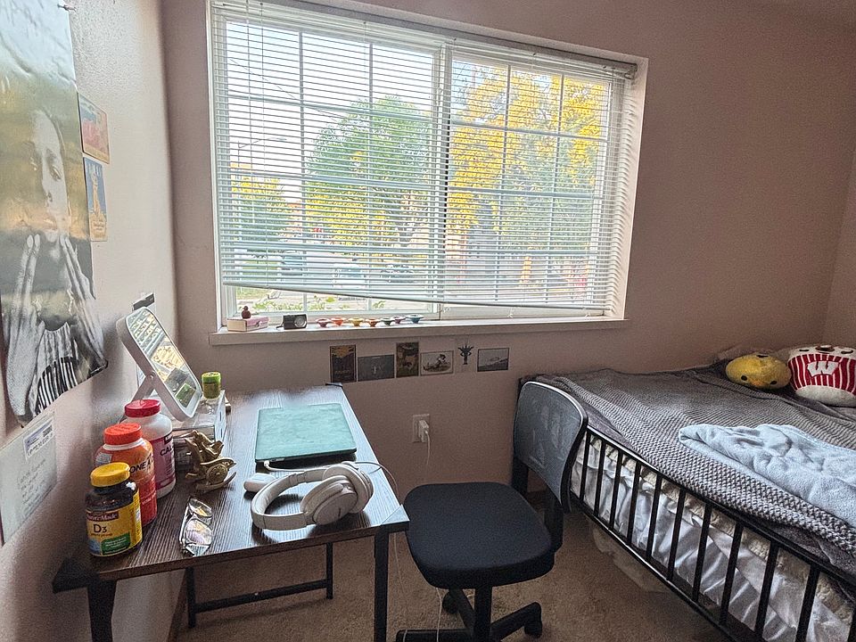 2nd image of 1001 W Dayton St APT 1C