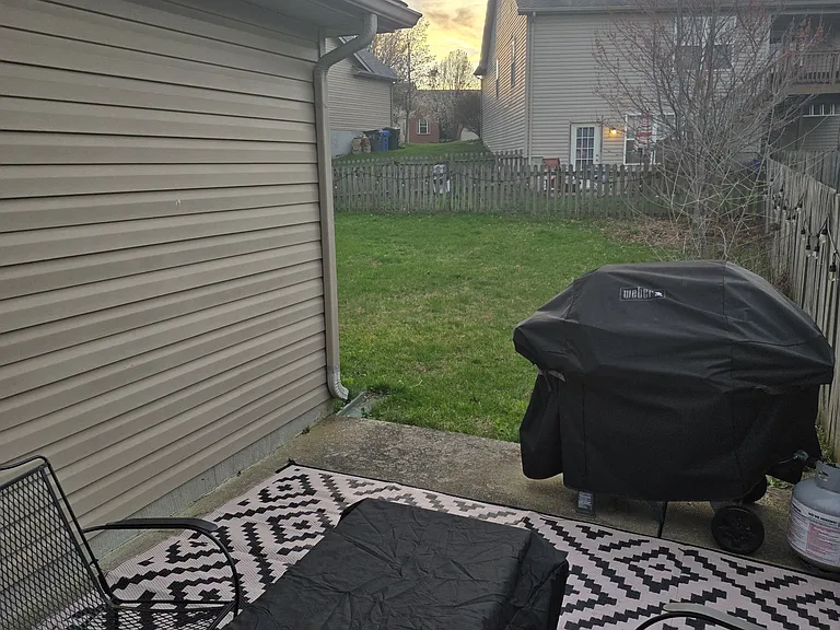 2592 Moray Pl — Photo 32