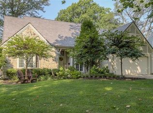 5446 Belinder Rd, Fairway, KS 66205