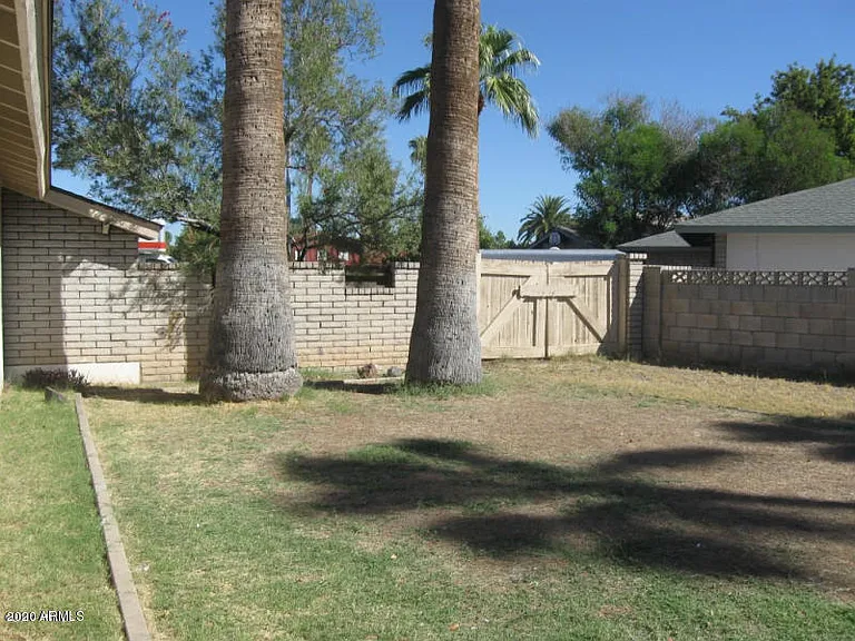 4601 W Northview Ave — Photo 16