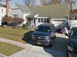 3241 Skillman Ave, Oceanside, NY 11572