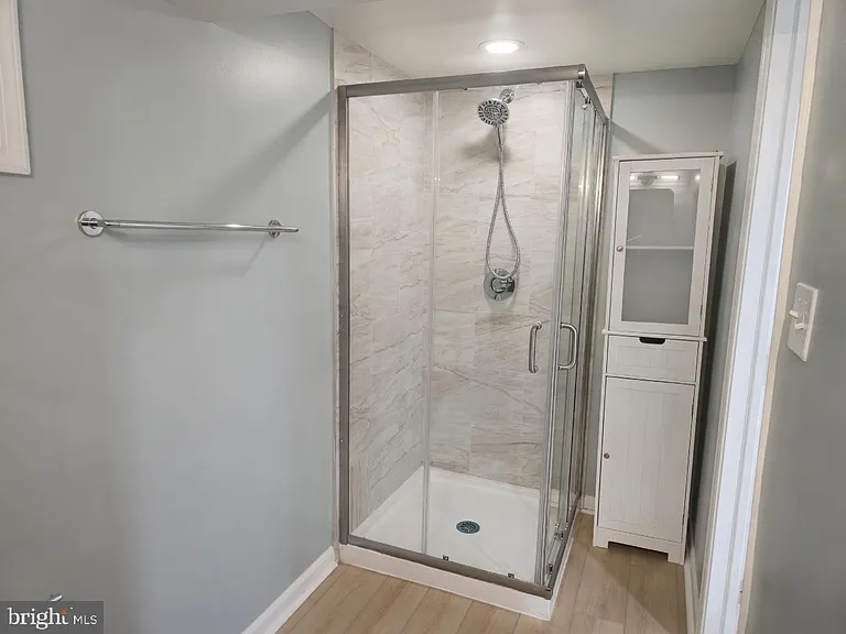 220 University Blvd E — Photo 18