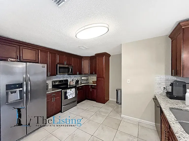 1600 Utah Blvd — Photo 8