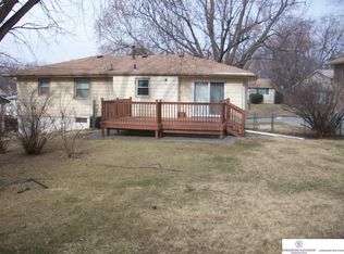 5805 S 91st St, Omaha, NE 68127