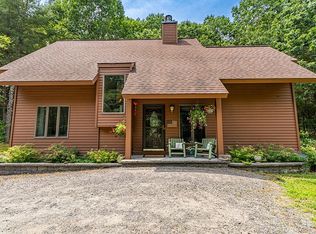 305 Jackson Summit Rd W, Mayfield, NY 12117
