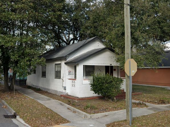 1227 W 26th St