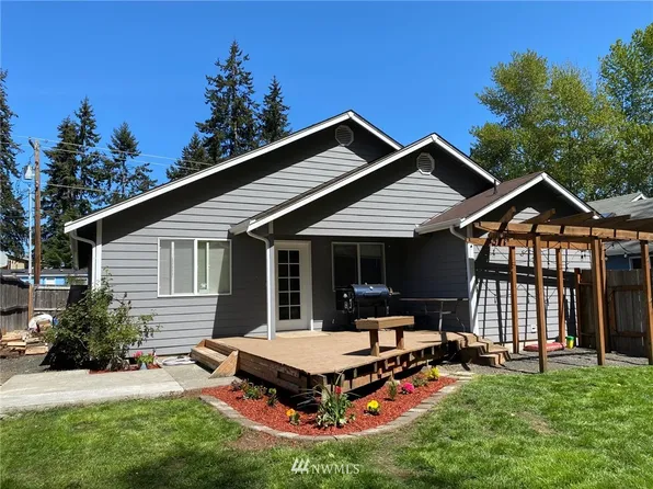 1505 1/2 W 14th St, Port Angeles, WA 98363