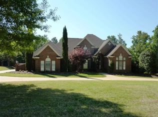 881 Oakcrest Rd, Spartanburg, SC 29301