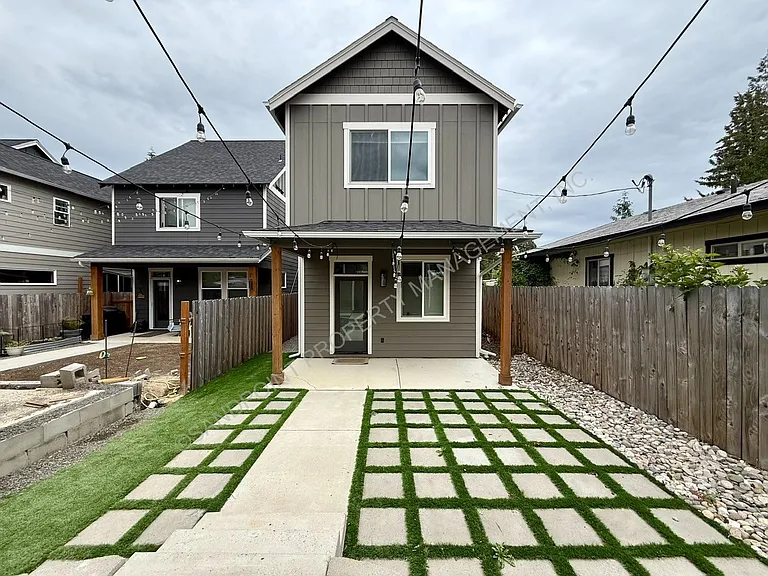 655 Oak Ave — Photo 3