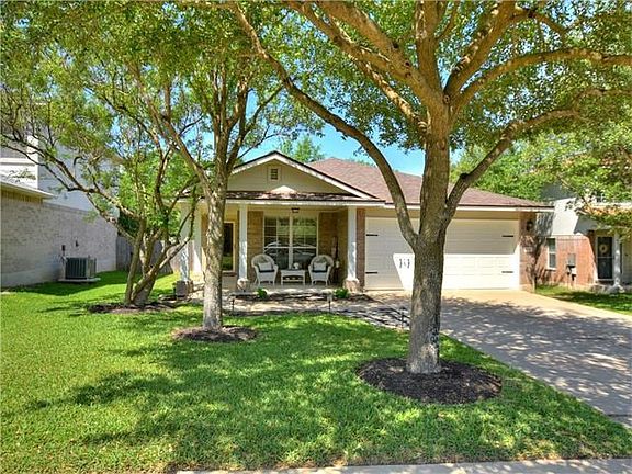 2nd image of 2703 Winslow Dr