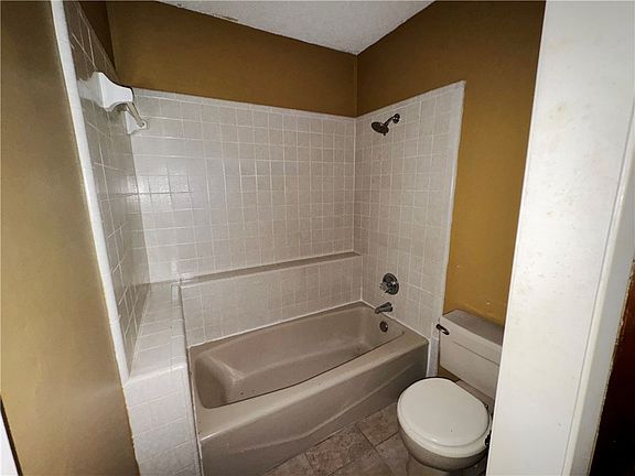 4th image of 316 Teakwood Dr