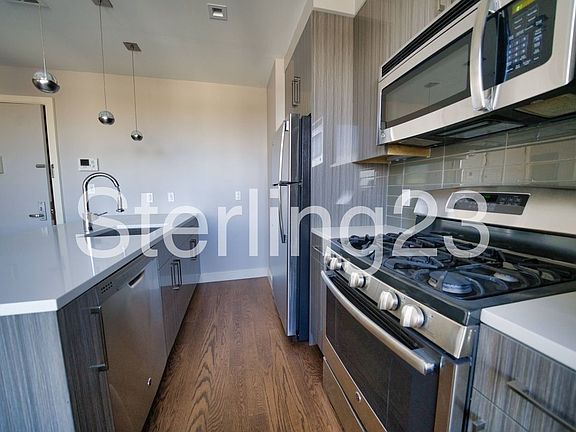 2nd image of 27-18 Hoyt Ave S #4T