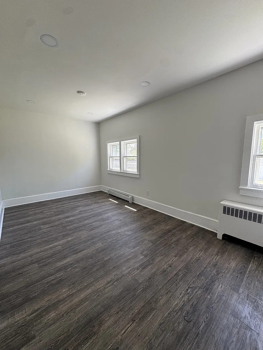 Building Photo - 517 Bentley Ave #B