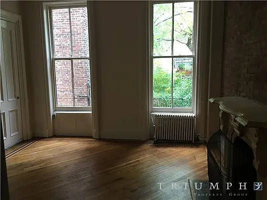 Rented by Triumph Property Group | media 23