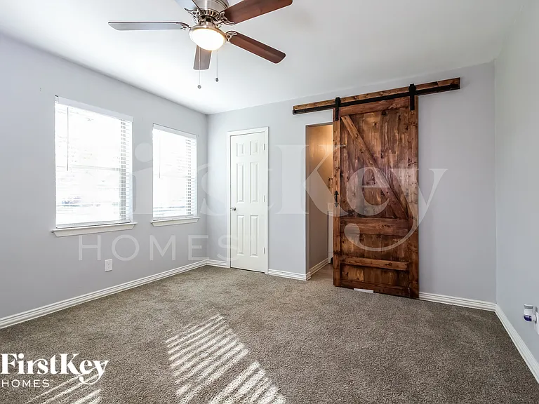 3529 Birchwood Ln — Photo 12